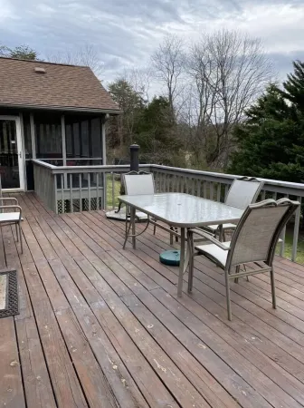 A Den for all four seasons, visit the Bear's Den and create lasting memories. Отели в г. Массанаттен