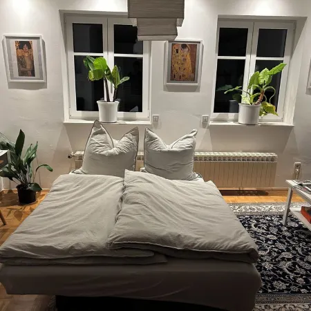 Bright 87 sqm with Rhön view & sun terrace, city bus & A7 connection