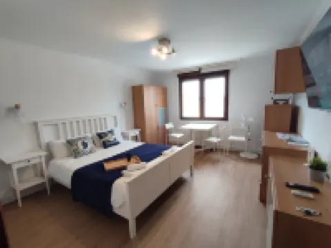 Studio with parking at the door and Wifi. Hotels in 