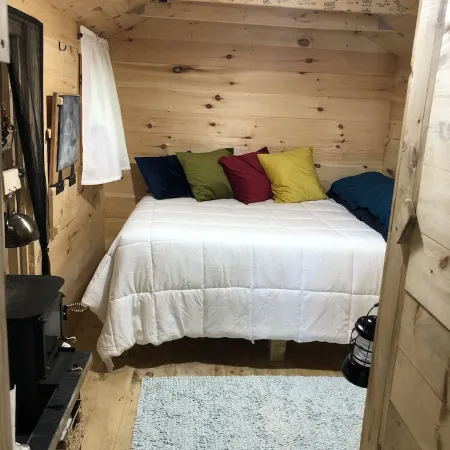 Tiny Cabin on 100 Acres Kayaks/Canoes/Paddleboards
