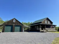 Salmon River Waterfront Lodge w/ Soothing Hot Tub Hotels in Altmar