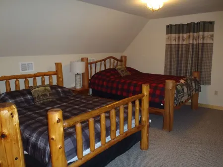 Three Bears Lodge of Saratoga Springs