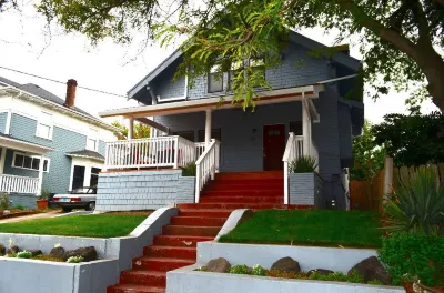 Modern Suite Nearby Convention Center (2bd, 1bth) Hotel a 