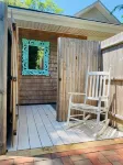 Charming, newly renovated house, a few steps from bike path. - 3 tähden