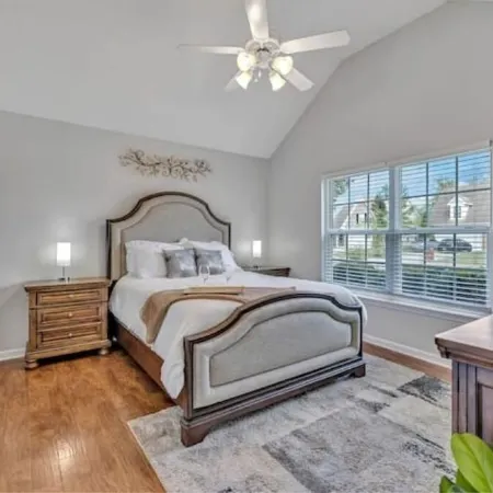 NEW! Spring Hill Private Cozy 3BR Home