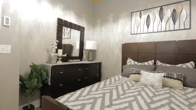 Luxury Boutique Style 1 Bdrm Condo in Downtown Location Hotels in 