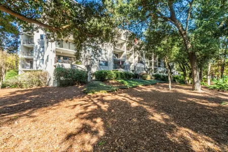 2 Bdrm/2 Bath Condo: Close to Beaches, Golf, Tennis, & Restaurants. Отели рядом с Аэропорт Хилтон Хэд