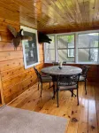 Cozy Cabin with beautiful view of Lake Michigan. Pet Friendly