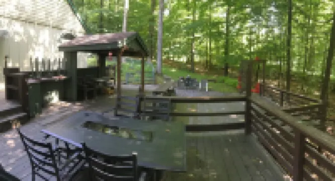 Cozy Chalet with First Lake access just minutes from town.  Great Location