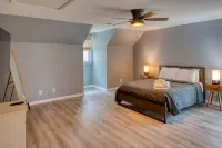 Sandfly home with cottage and pool, close to downtown and Tybee Hotels near Butterbean Beach