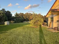 Cozy House in Peaceful Lake Alfred with AC, WiFi Very Secluded.