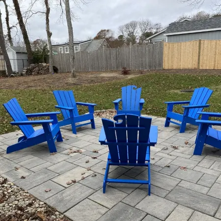 Popponesset modern beach house 6 minute walk to private beach (plenty of beds
