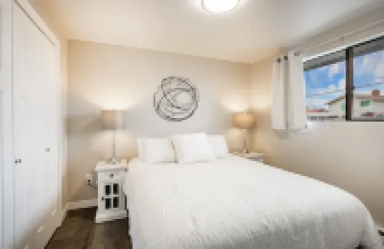 Spring Getaway • Birch Bay • Hot Tub • 107