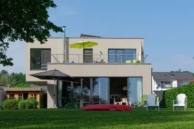 House on the Havelbogen directly on the water with canoe and jetty, garden apartment Hotels in der Nähe von Märkischer Golfclub Potsdam