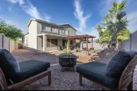 Huge 4 bedroom home filled with entertainment for all! Hotels near Walmart Garden Center