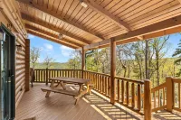 Morganton Mountain Retreat w/ Hot Tub
