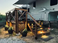 Cozy RV in Breckenridge nestled in the woods of a 50 acre farm