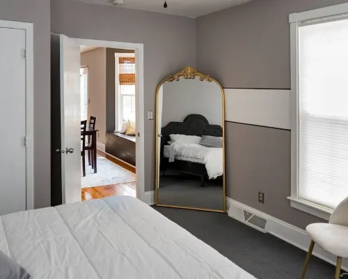 2nd floor loft near the lake! Hotels in Manitowoc