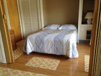 Misty Harbor Resort, Walk to Concerts at NH Bank Pavilion Beach on Lake Winni Hotels in Gilford