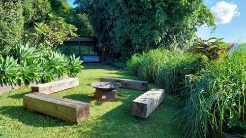 The Mountain View Retreat Hotels in Wongawallan