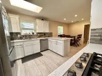 Spacious Oasis Retreat for Family & Work – Filled with Comfort - Fast Wi-Fi - 무료 와이파이