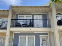 Beautiful beach/sunset view 2BR/2.5 bath Condo off the Mississippi Gulf Coast! 長灘住宿飯店