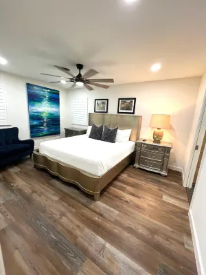 Sunflower Unit #3. 2-bedroom apartment in peaceful Corpus Christi. Các khách sạn gần Art Center of Corpus Christi