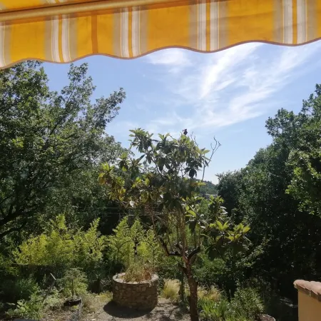 Cosy house, nestled in nature, 5 minutes from the center