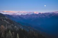 Charming House Inside the Gate of Sequoia National Park