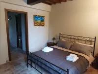 Apartment in farmhouse with swimming pool