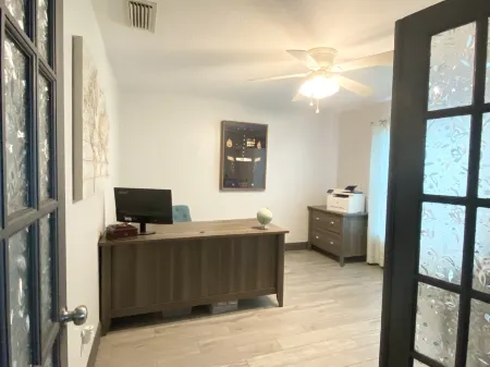 Beautiful heated pool home with office in Florida