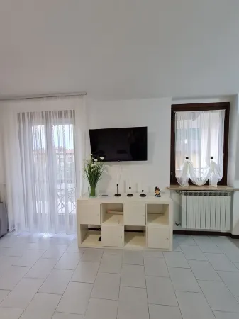 House Amelia Lake Maggiore.