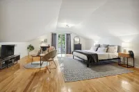 Historic Irish Channel Home, Blocks to Magazine St. and St. Charles Ave. Hotels in Garden District