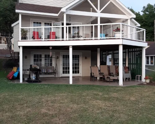 Relaxing, FUN, Comfortable Home on 50 ft. Flat Waterfront. 25 steps to the lake! Hotele w: Otisco