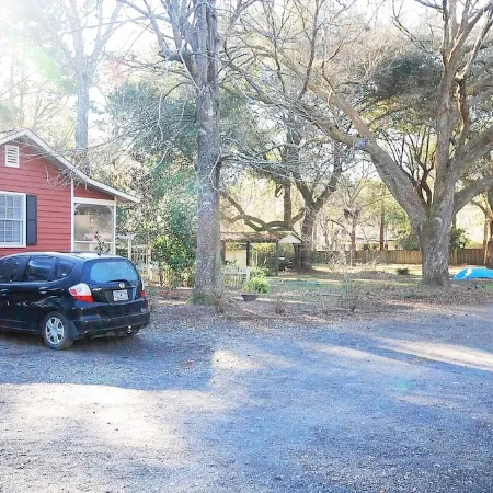 Cottage in the Oaks  is a  restored Historical Cottage from the late 1800’s