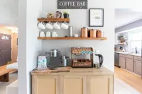 4-bdr house Boalsburg with AC, WiFi, Sauna and Bar 10 min from Beaver Stadium!