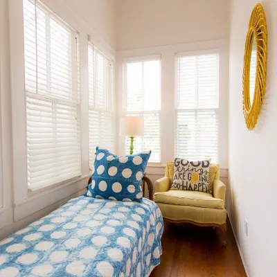 Olivette - 1886 Cottage - Pet Friendly with Pool