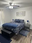 Cozy family retreat with great parking for multiple boats and vehicles!