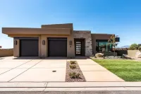4br Luxury Home near Snow Canyon and Tuacahn - Wifi