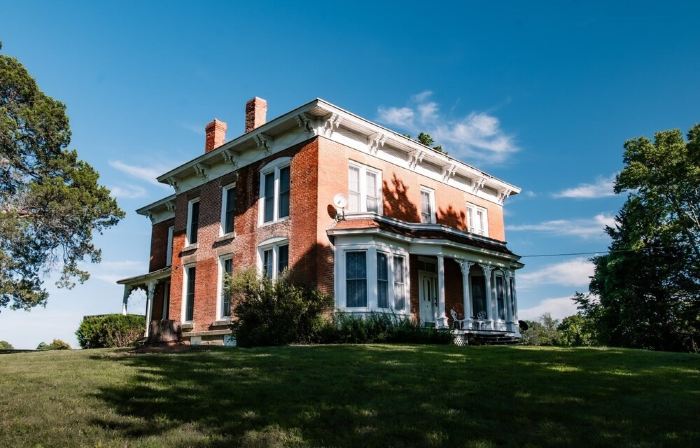 Victorian Country Home on the edge of town. Event venue, weekend home.
