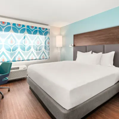 Tru by Hilton Portland Airport Hotels near Portland International Airport