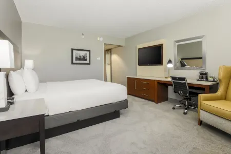 DoubleTree by Hilton Austin-University Area