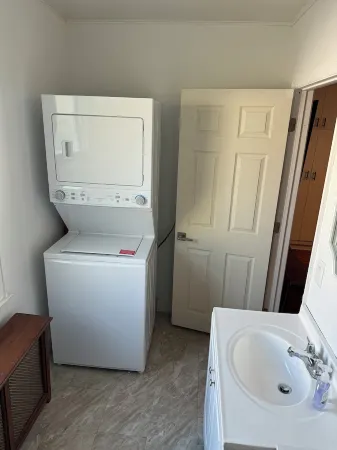 Spring Lake Retreat ~ Extended Monthly Stays - New York City Access