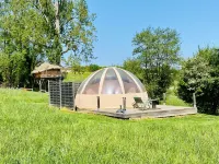 Les Insolites du Domaine de Suzel Hotels in Saint-Clair-de-la-Tour