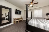 NEW! Sleeps 28! 6 Bed,7 Bath Home with Waterslide Park,Large Private Hot Tub!
