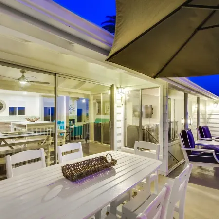 Across From The White Sand Of Moonlight Beach - Full Ocean/Beach View