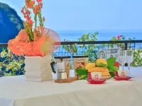 Apartment with sea view terrace, the essence of a vacation in 5 Terre - 4-Star