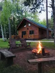 Cabin on AuTrain River a few blocks from Lk Superior, 10 mi from Munising