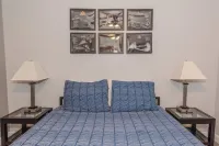 Downtown Sandusky Waterfront Chesapeake Condo-Cedar Point - balcony
