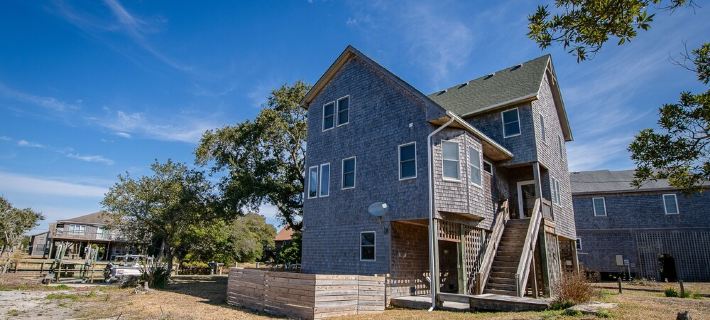 Bring your boat, water toys, & dogs. Awesome location! Hotels in Frisco